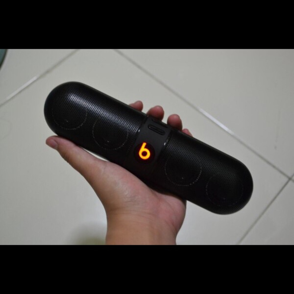 Beats Pill by Dr. Dre